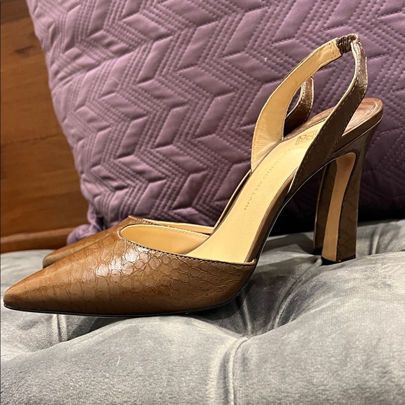 ANTONIO MELANI Tan Textured Slingback Heels - Picture 4 of 6